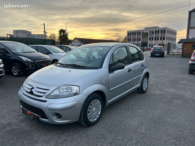 CITROËN C3 style 1.4L ess 51000 km année 2008 1er main
