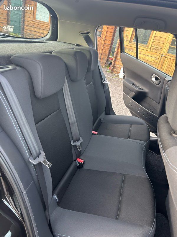 RENAULT MEGANE 1.6 L EXTRÊME